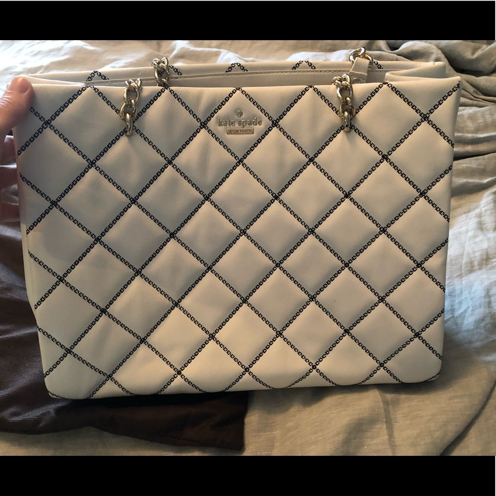 White patterned Kate Spade purse